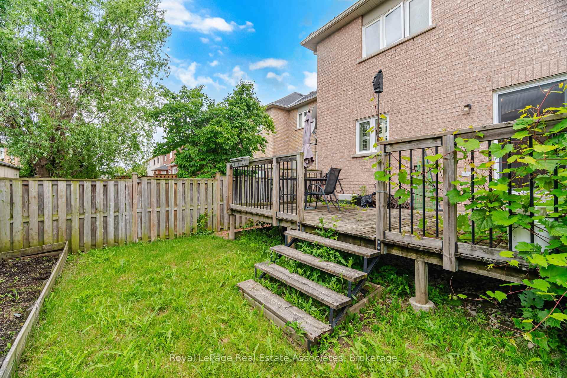 Photo 42 of 70 Echoridge Drive, Brampton, Fletcher's Meadow — HOMEH