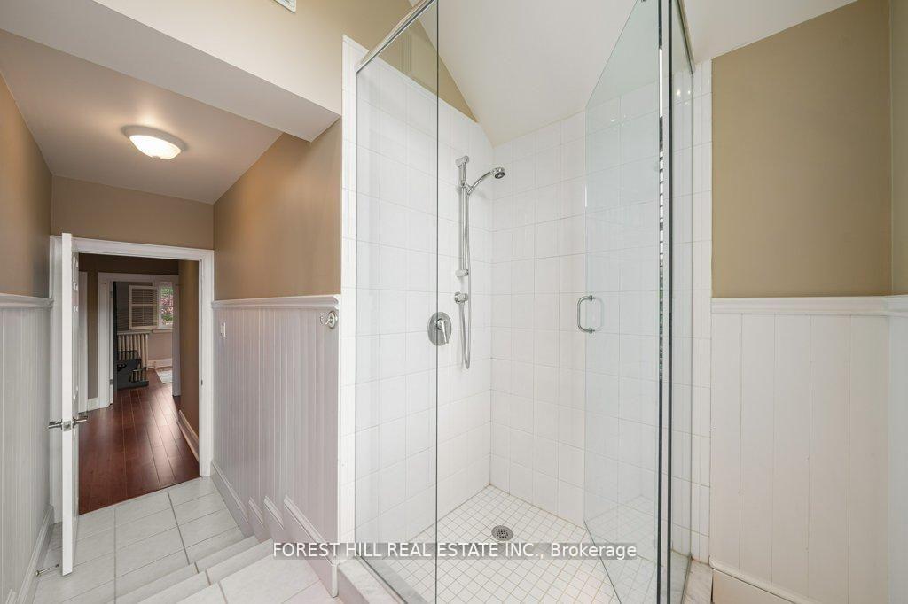 Photo 29 of 82 Brooke Avenue, Toronto, Bedford Park-Nortown — HOMEH