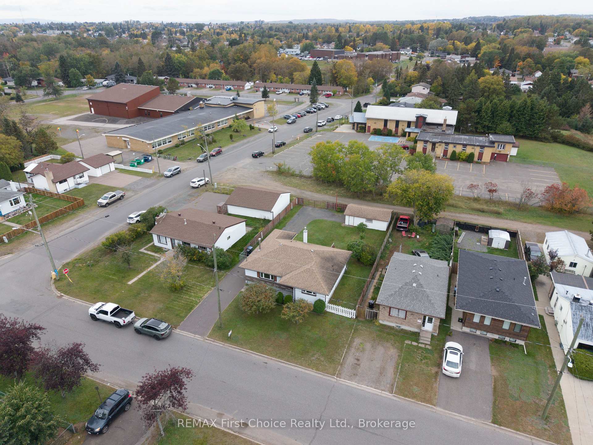 Photo 22 of 69 Matthews St. Street, Thunder Bay, Shuniah — HOMEH