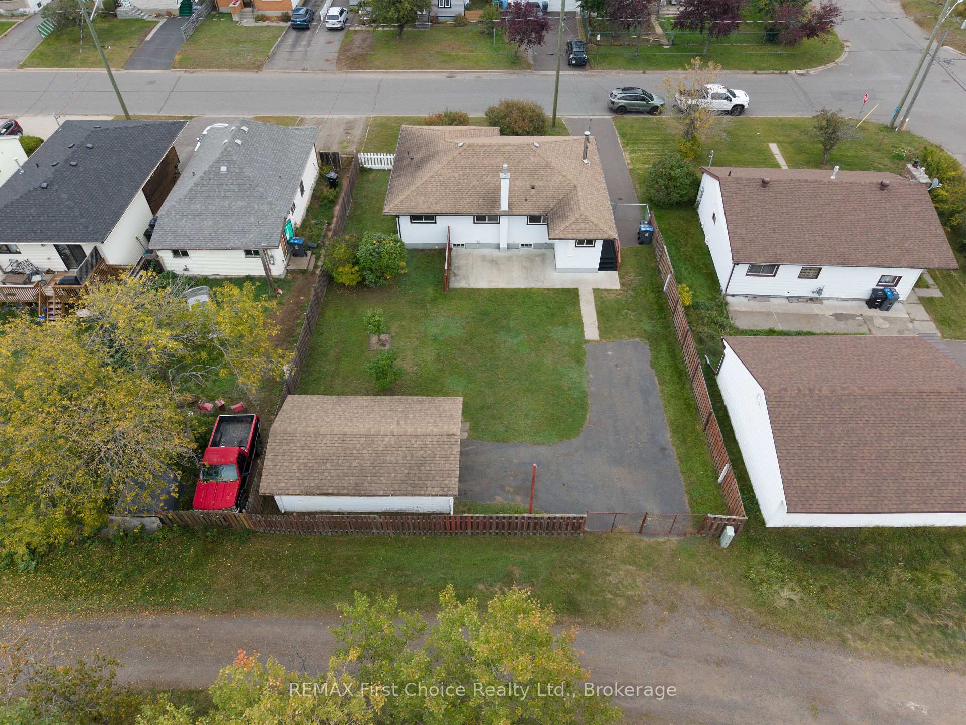 Photo 25 of 69 Matthews St. Street, Thunder Bay, Shuniah — HOMEH