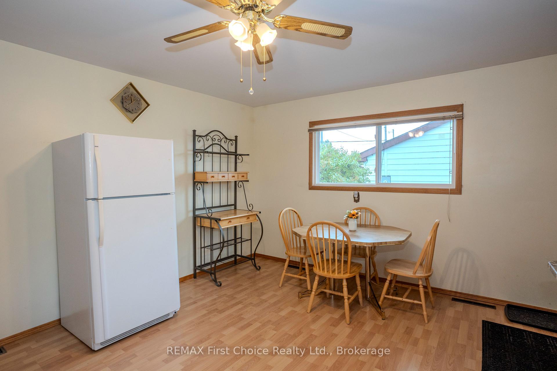 Photo 28 of 69 Matthews St. Street, Thunder Bay, Shuniah — HOMEH