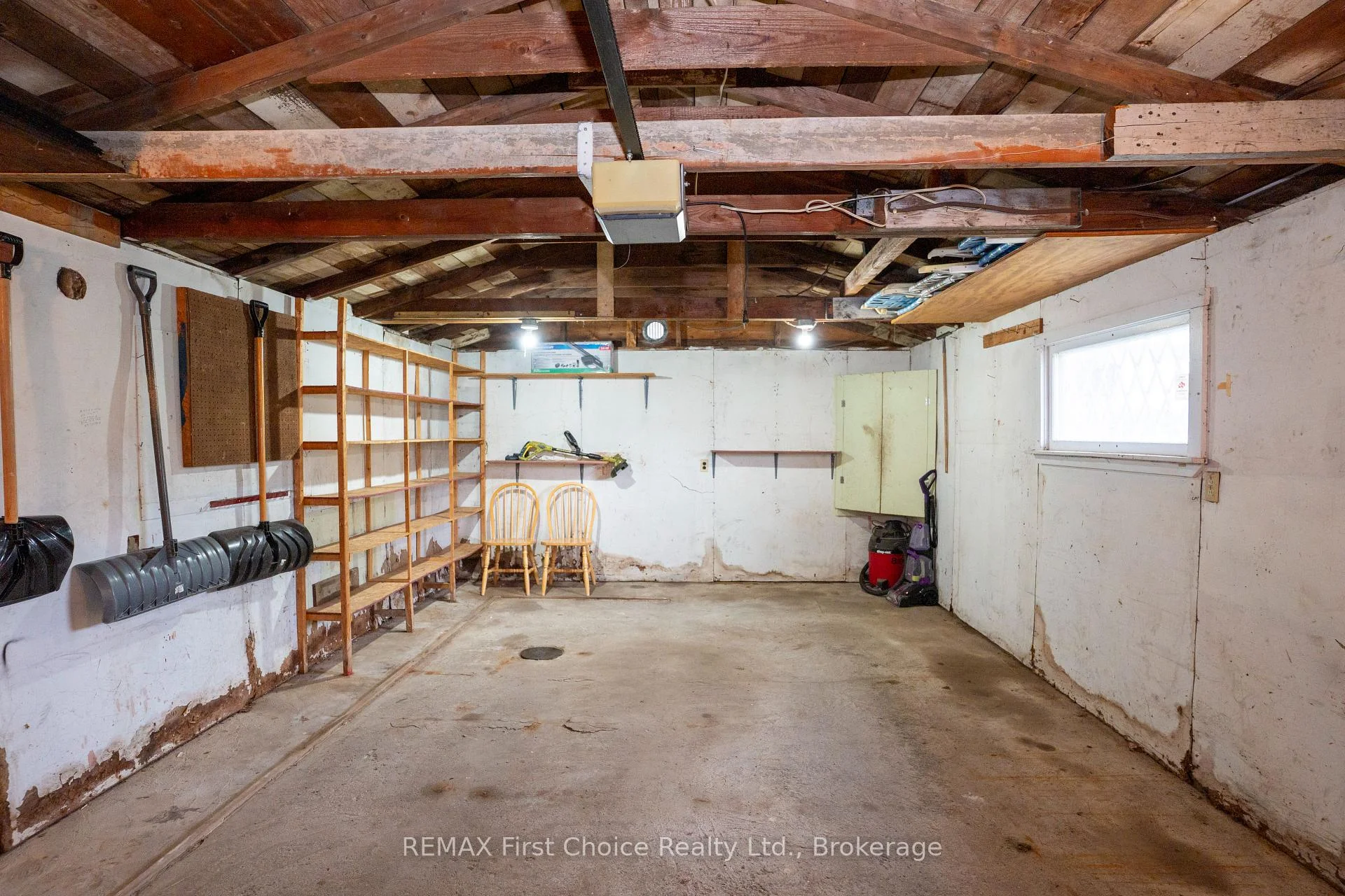 Photo 51 of 69 Matthews St. Street, Thunder Bay, Shuniah — HOMEH