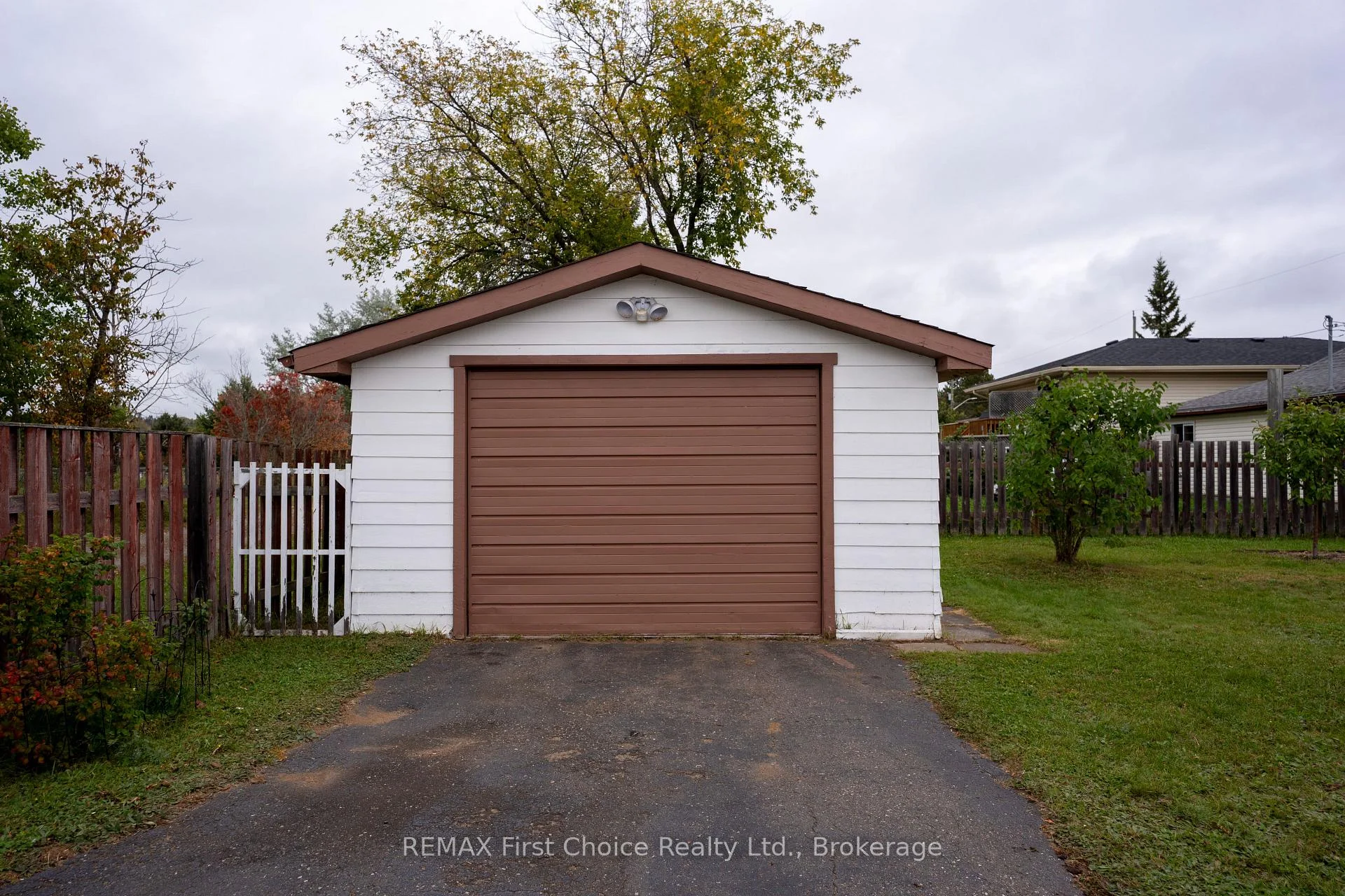 Photo 53 of 69 Matthews St. Street, Thunder Bay, Shuniah — HOMEH