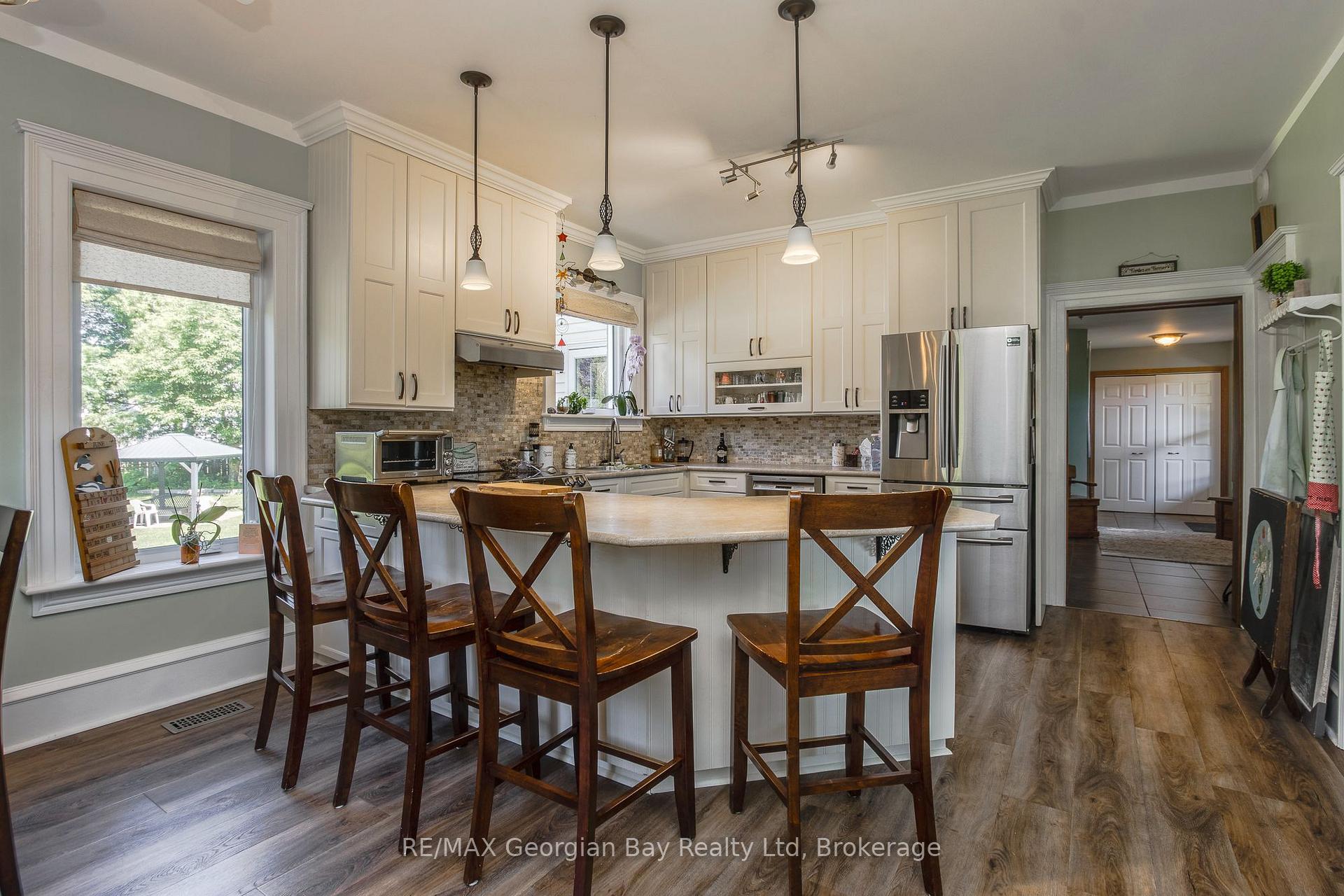 Photo 16 of 305 Lindsay Street E, Midland — HOMEH