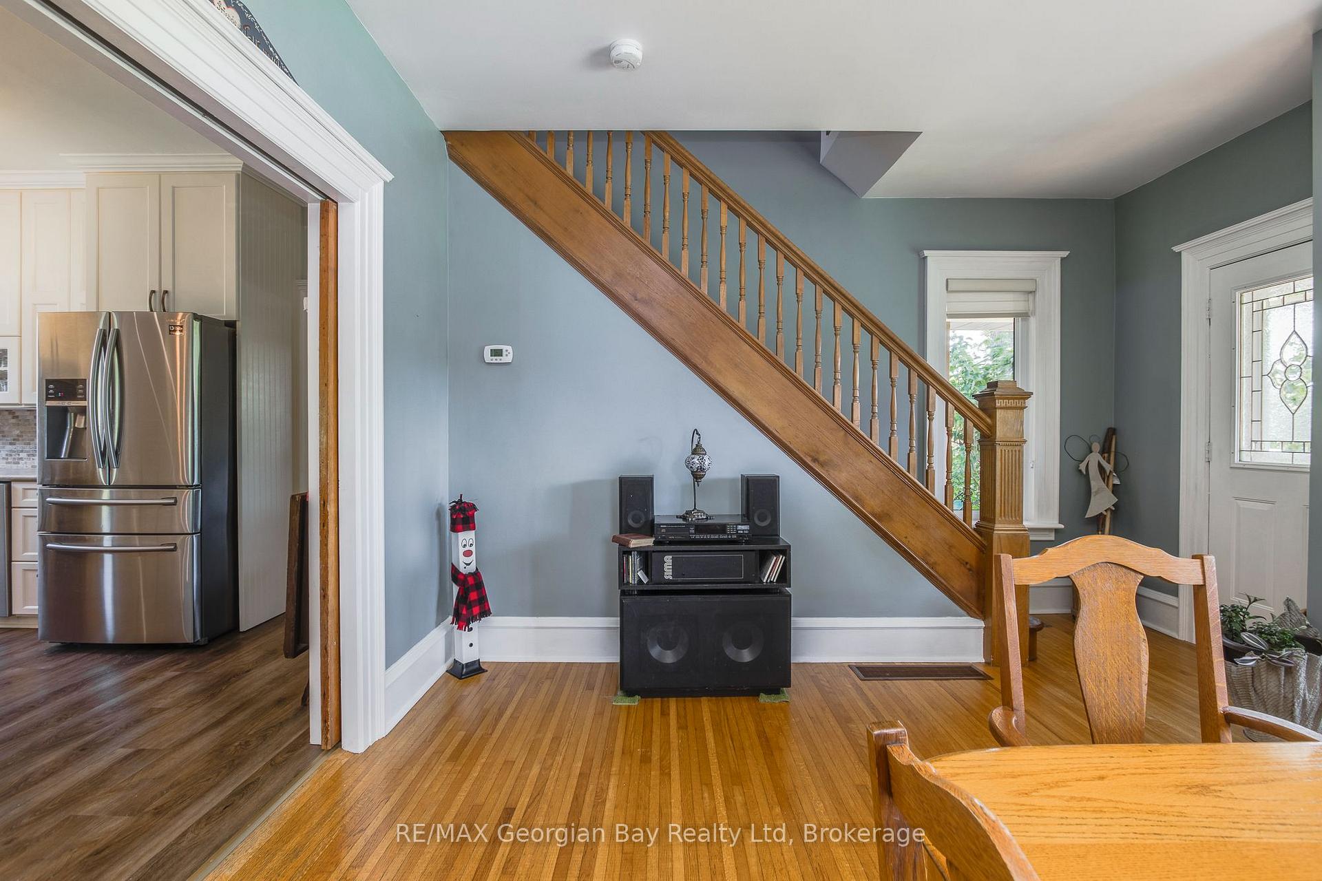 Photo 21 of 305 Lindsay Street E, Midland — HOMEH
