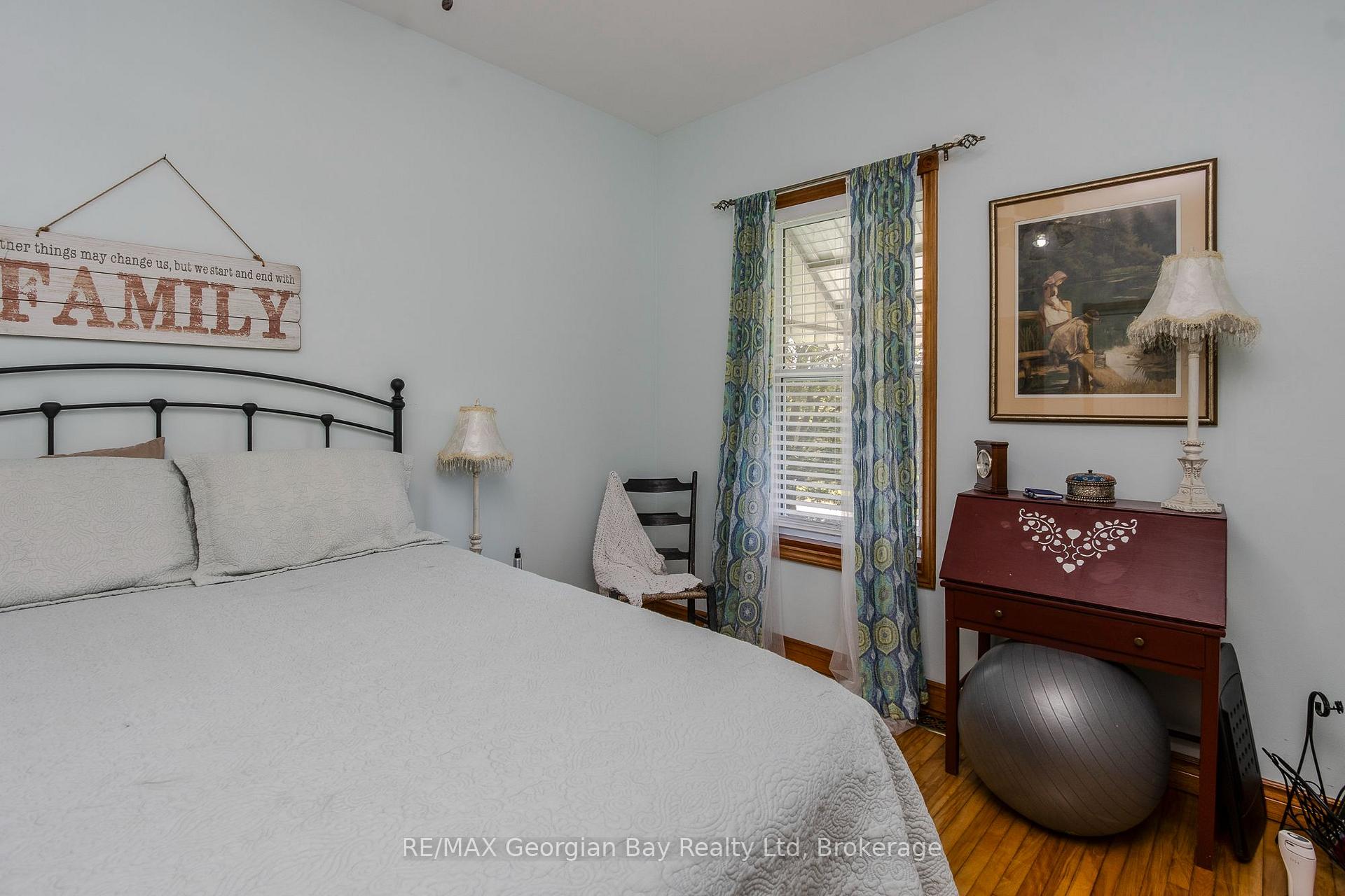 Photo 26 of 305 Lindsay Street E, Midland — HOMEH