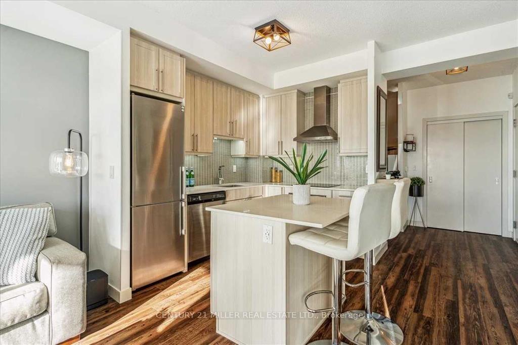 Photo 9 of Unit 1105, 2093 Fairview Street, Burlington, Freeman — HOMEH