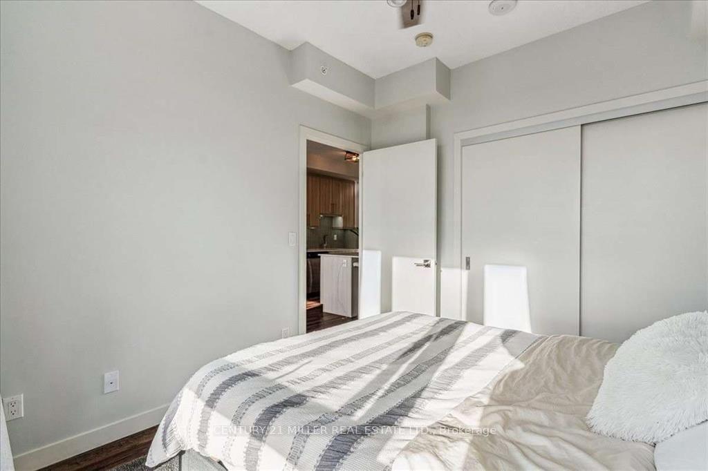 Photo 17 of Unit 1105, 2093 Fairview Street, Burlington, Freeman — HOMEH