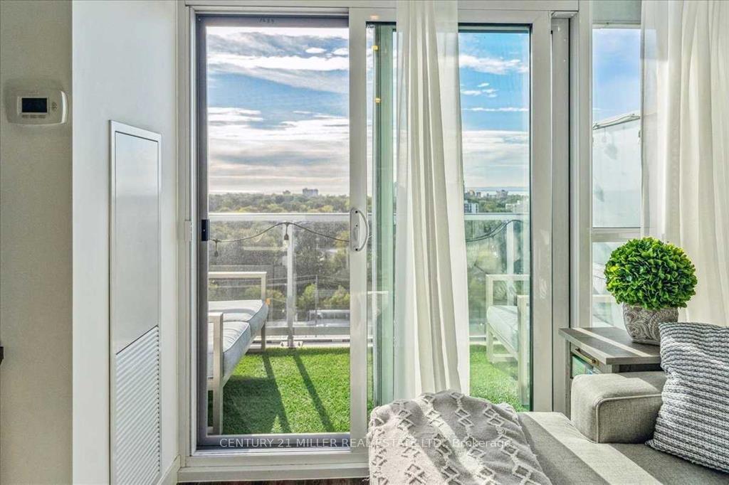 Photo 18 of Unit 1105, 2093 Fairview Street, Burlington, Freeman — HOMEH
