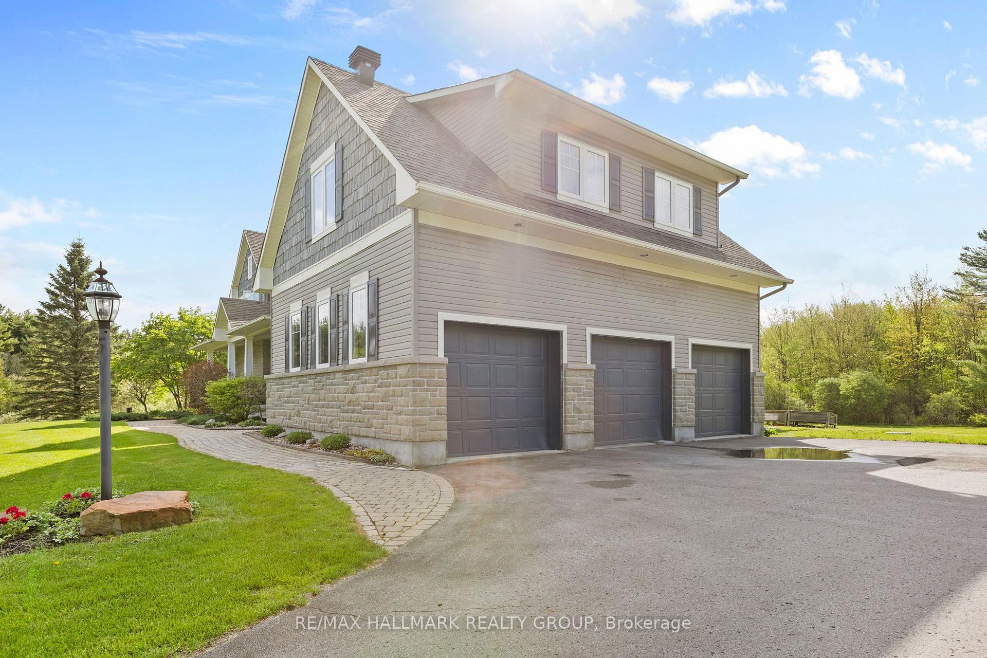 Photo 2 of 137 Goodman Drive, Ottawa, Kanata - Kanata (North West) — HOMEH