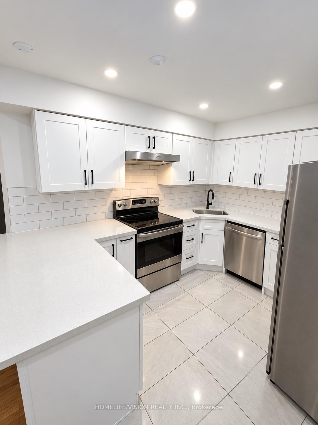 Photo of Unit APT.  A, 473 Cosburn Avenue