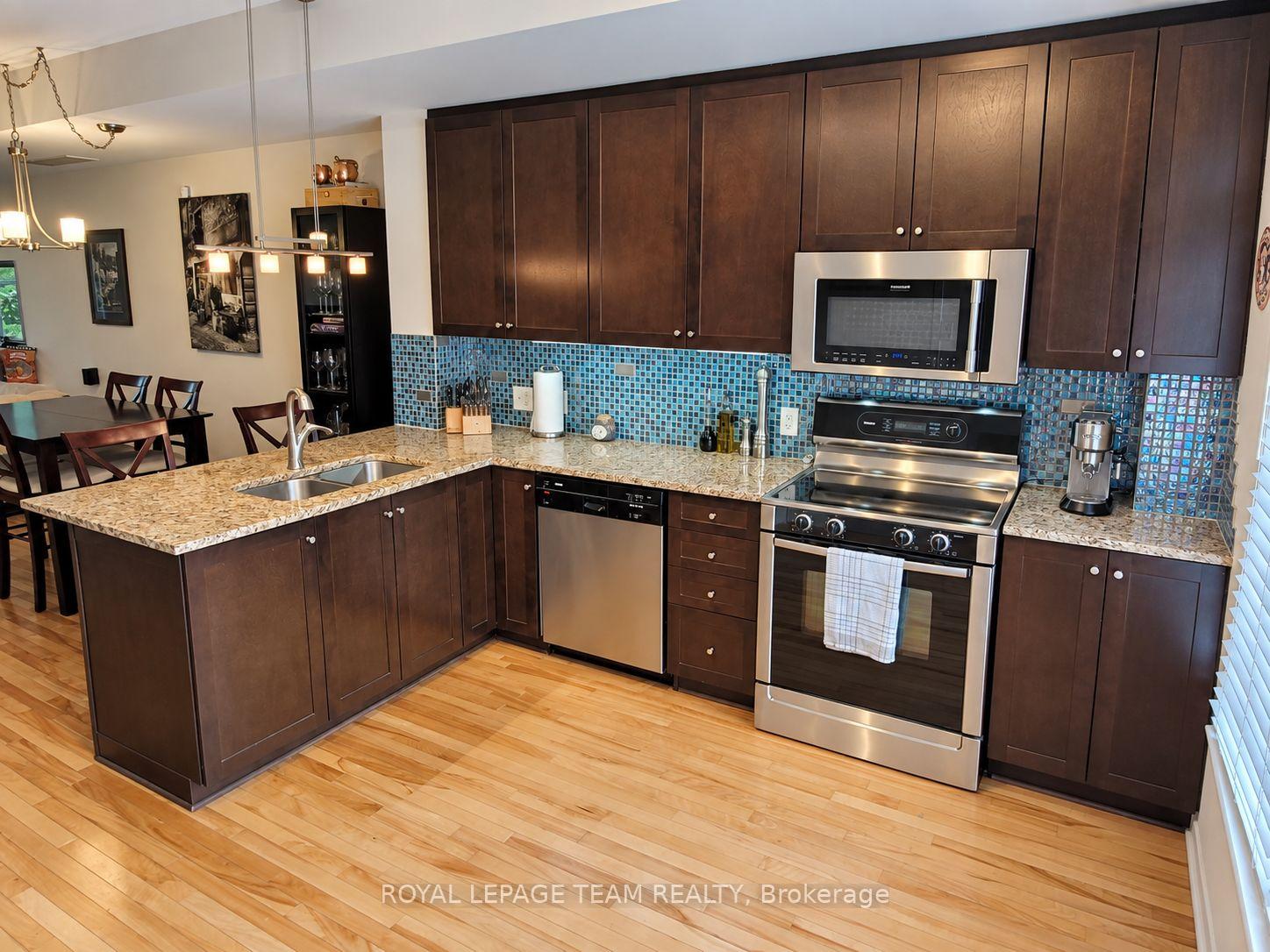 Photo 4 of Unit 19, 797 Montreal Road, Ottawa, CFB Rockcliffe and Area — HOMEH