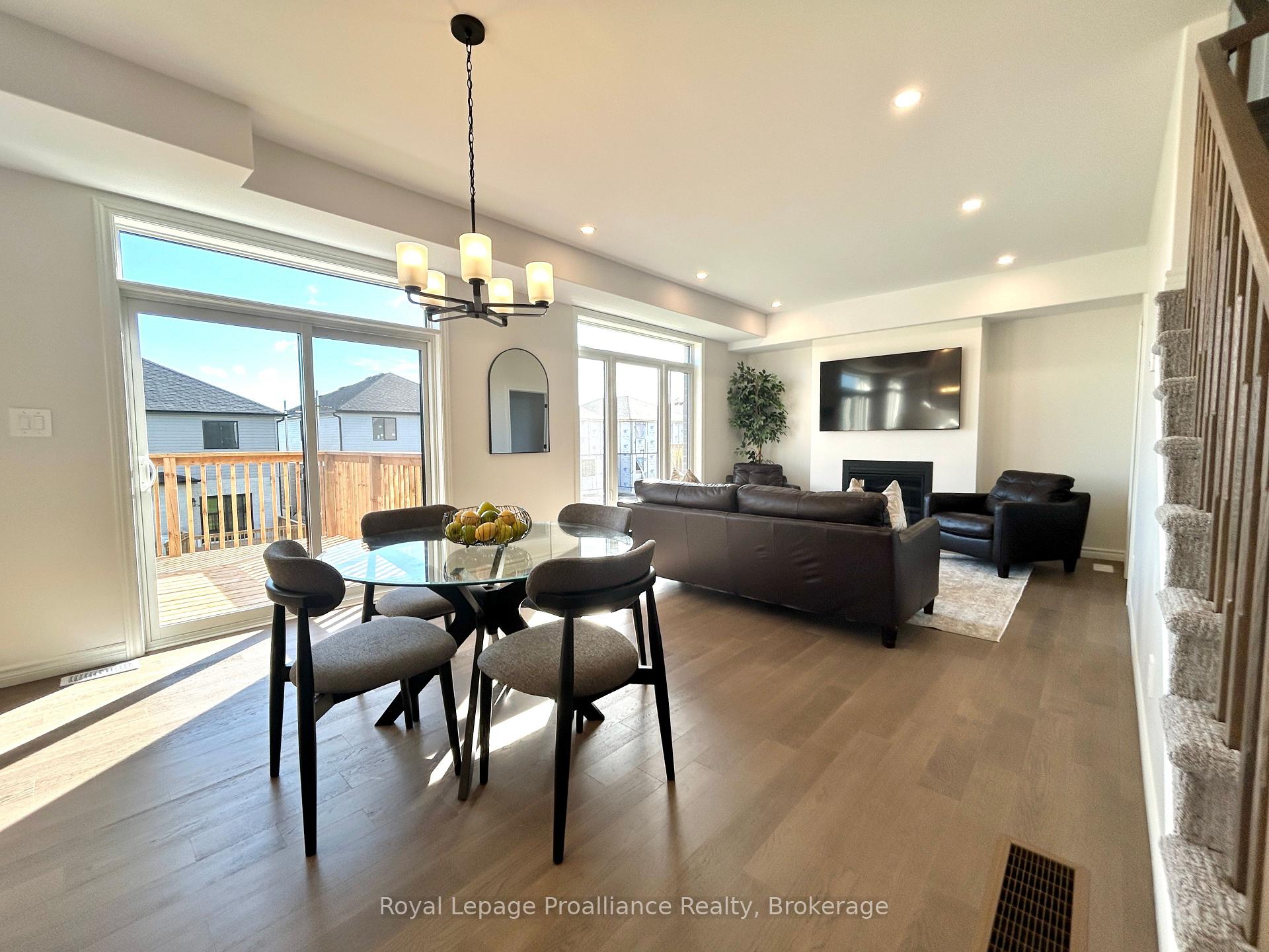 Photo 6 of 20 Peace River Street, Belleville, Thurlow Ward — HOMEH