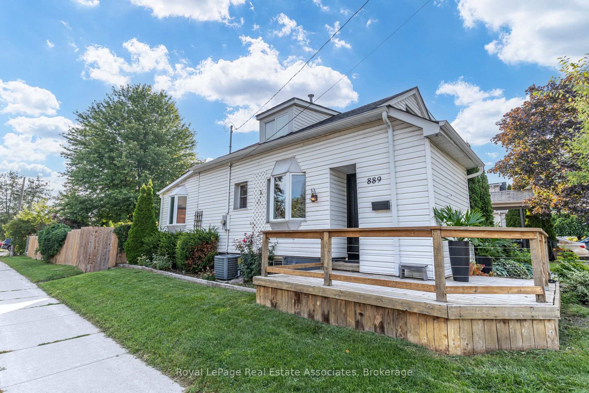 Photo 41 of 889 Third Street, Mississauga, Lakeview — HOMEH