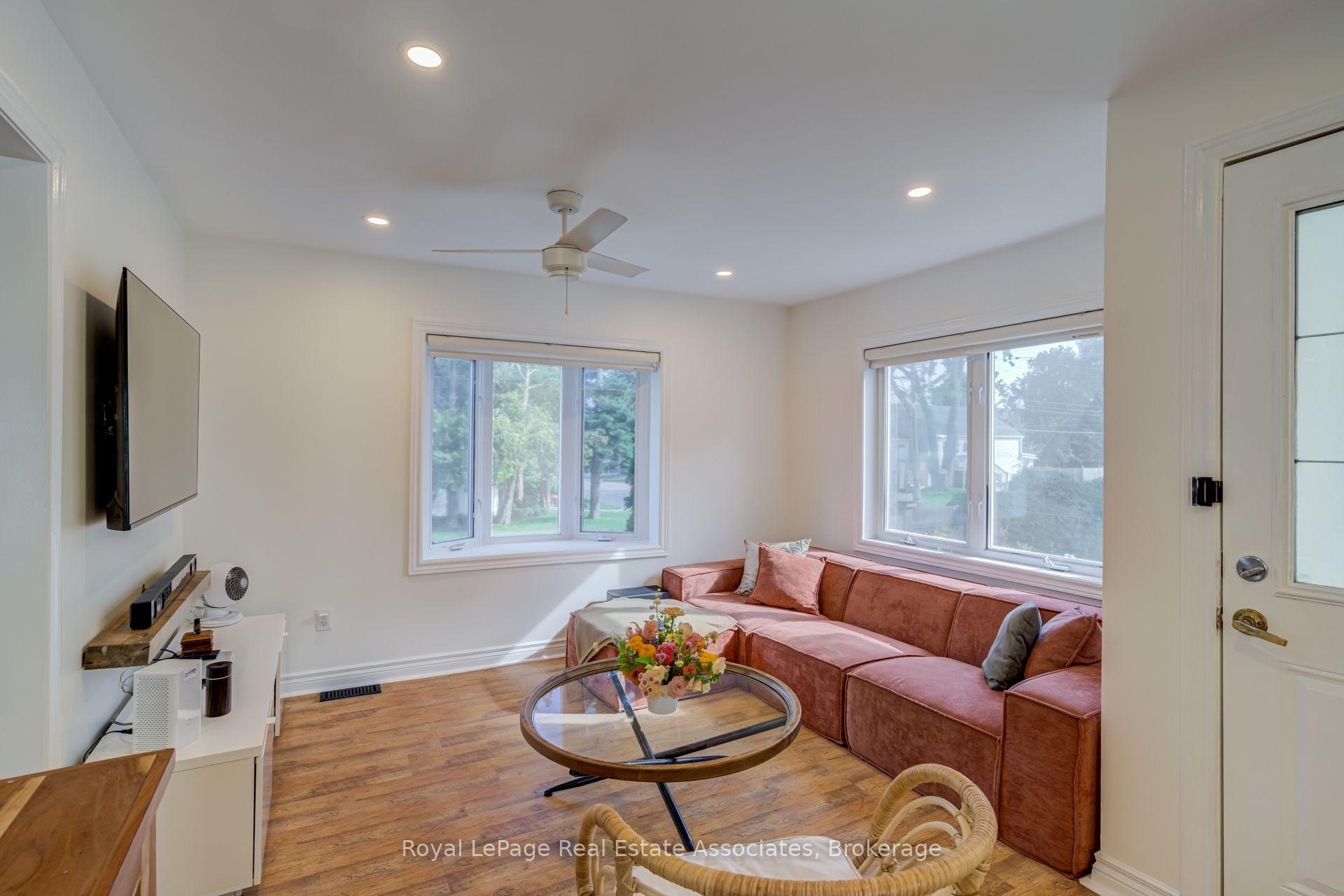 Photo 18 of 889 Third Street, Mississauga, Lakeview — HOMEH
