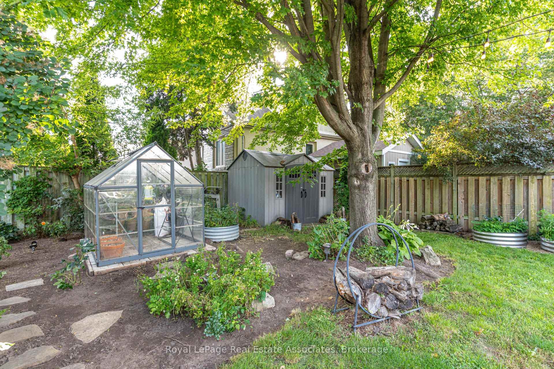 Photo 37 of 889 Third Street, Mississauga, Lakeview — HOMEH