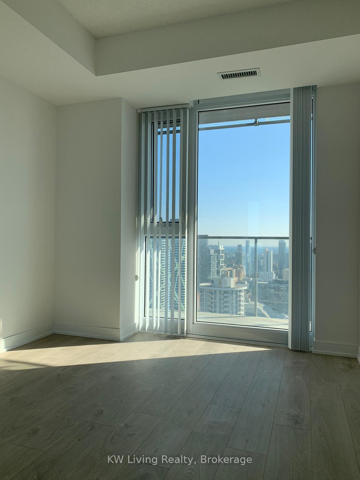 Photo 11 of Unit 4008, 50 Wellesley Street E, Toronto, Waterfront Communities — HOMEH