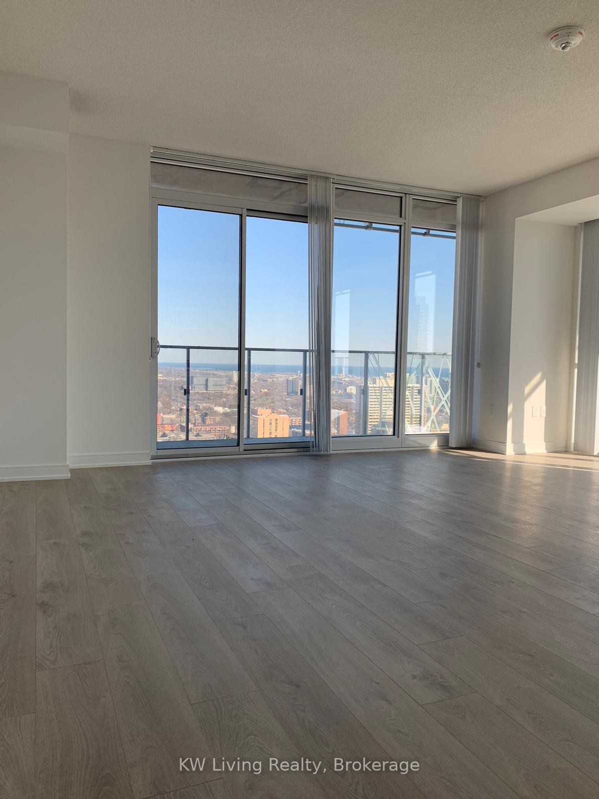 Photo 13 of Unit 4008, 50 Wellesley Street E, Toronto, Waterfront Communities — HOMEH