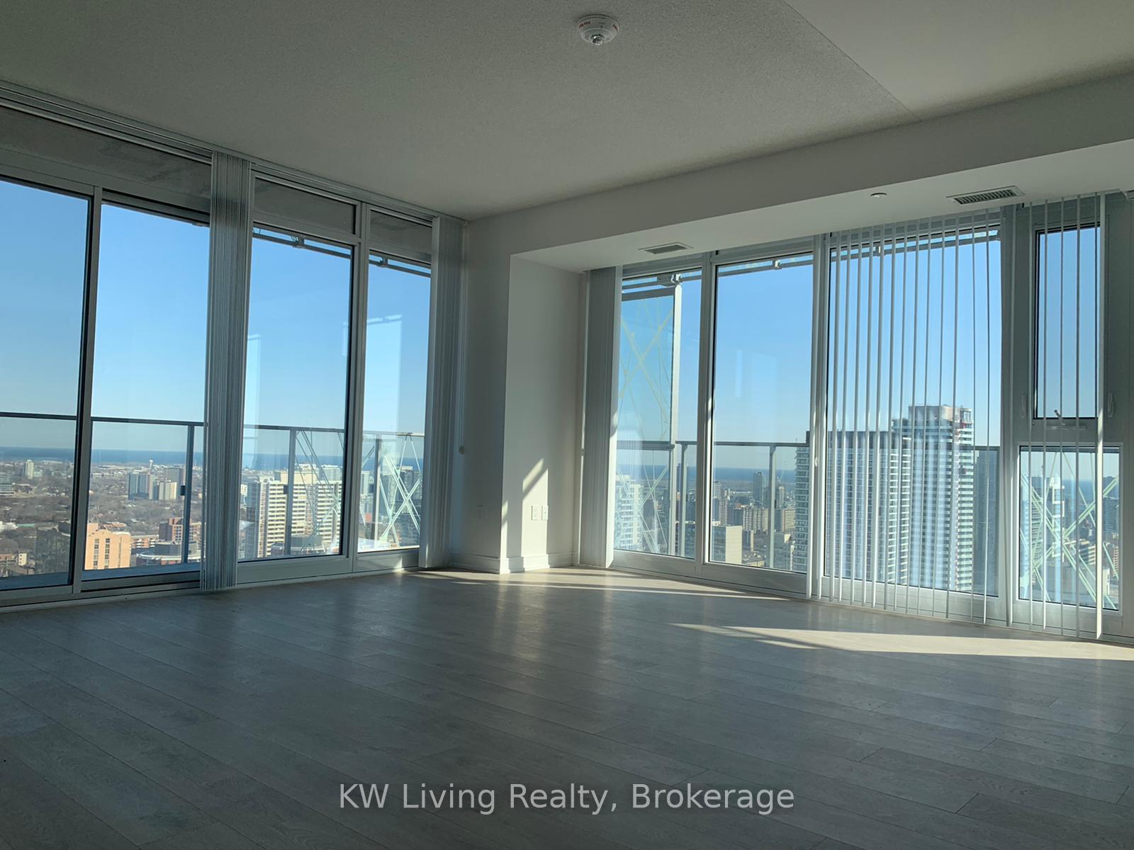Photo 15 of Unit 4008, 50 Wellesley Street E, Toronto, Waterfront Communities — HOMEH