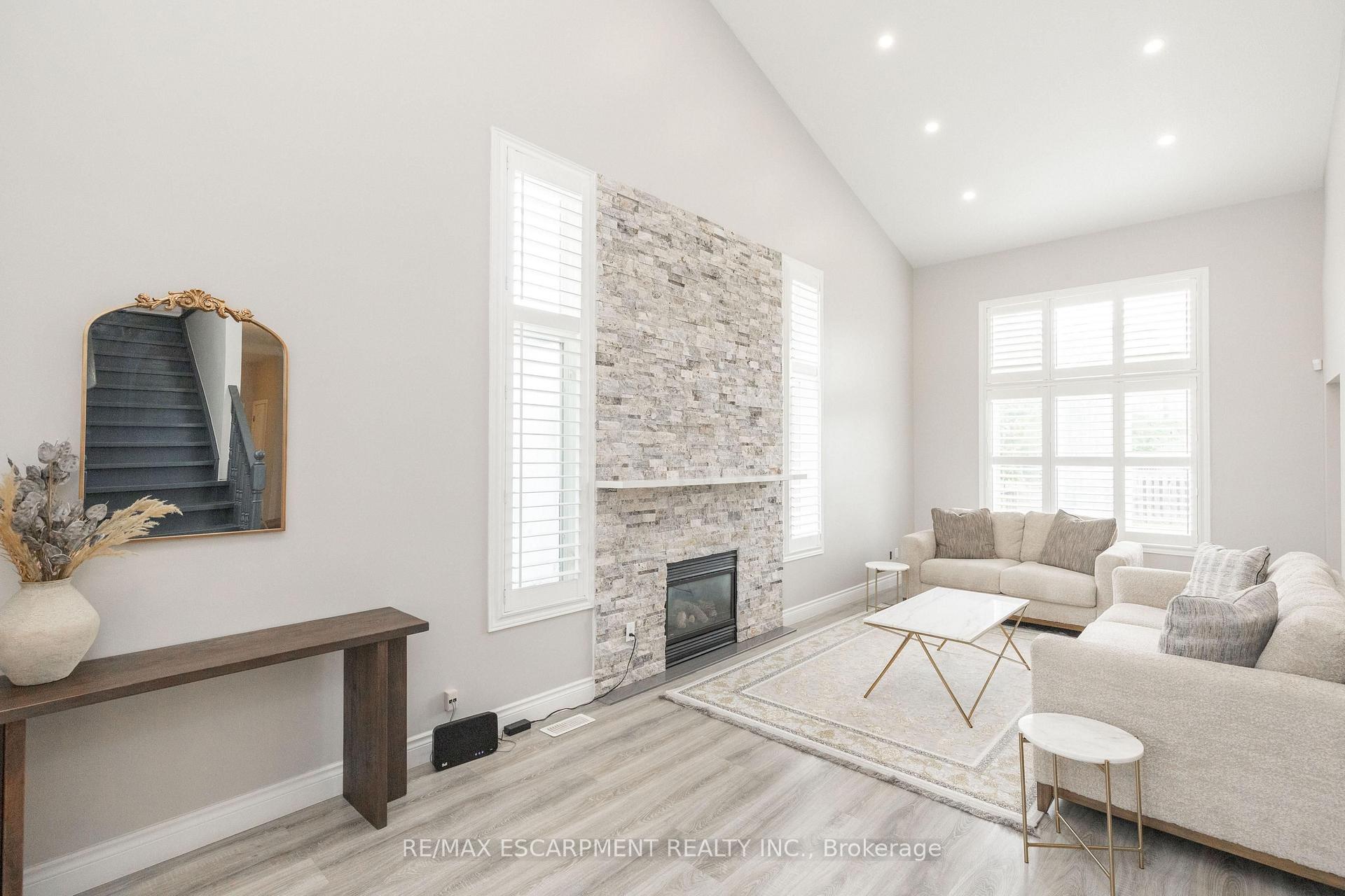 Photo 15 of 73 Appleblossom Drive, Hamilton, Gourley — HOMEH