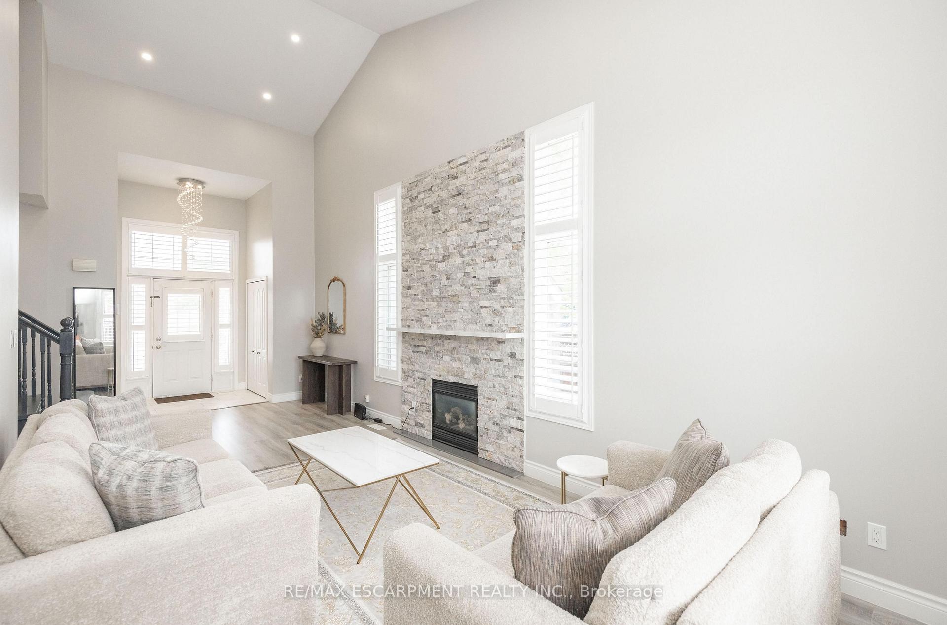 Photo 16 of 73 Appleblossom Drive, Hamilton, Gourley — HOMEH