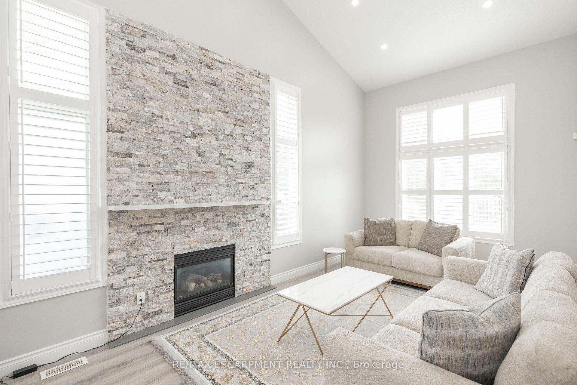 Photo 17 of 73 Appleblossom Drive, Hamilton, Gourley — HOMEH