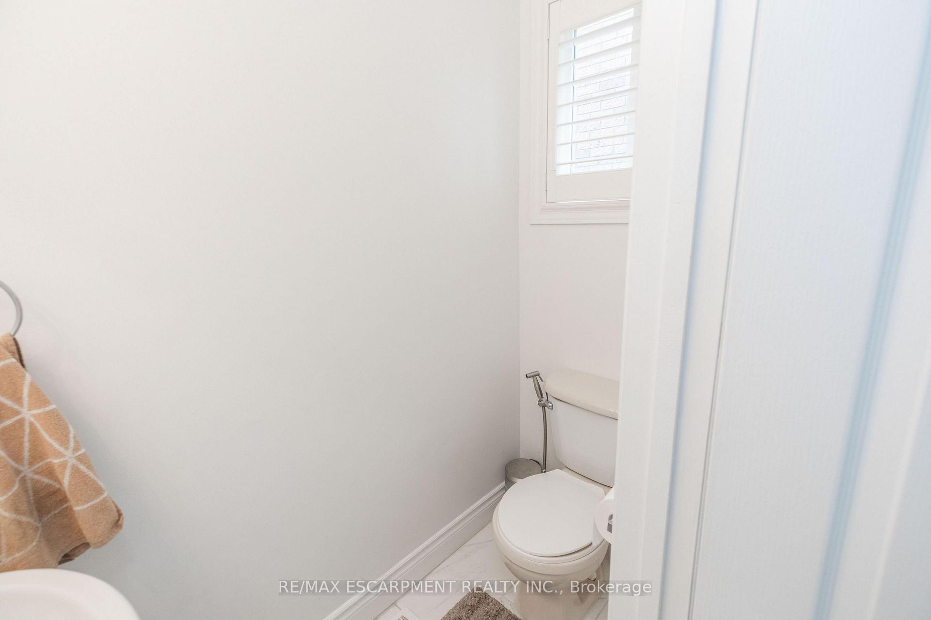 Photo 18 of 73 Appleblossom Drive, Hamilton, Gourley — HOMEH