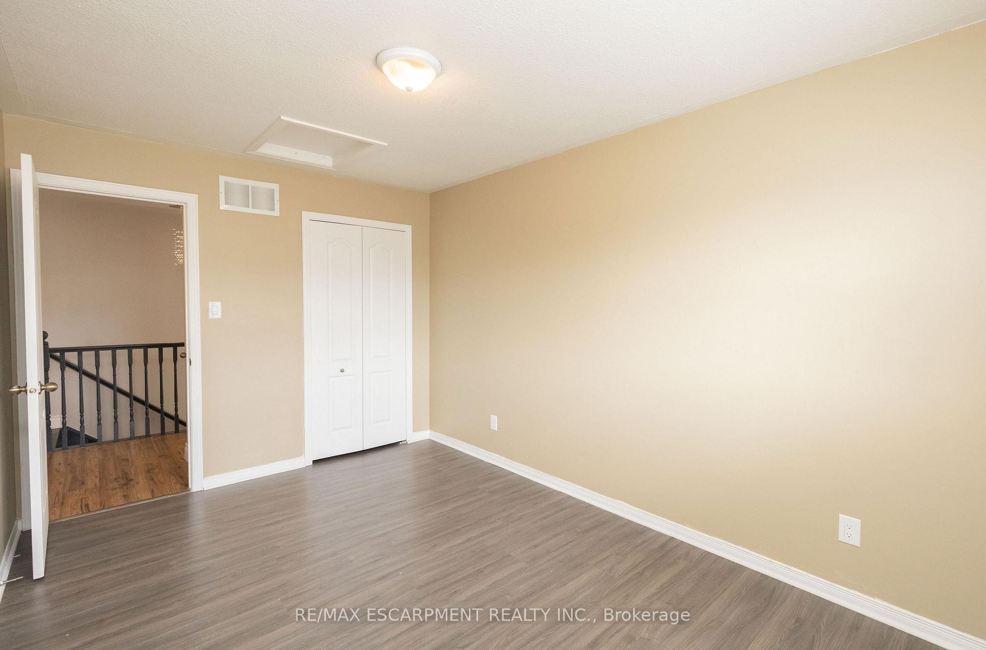 Photo 26 of 73 Appleblossom Drive, Hamilton, Gourley — HOMEH