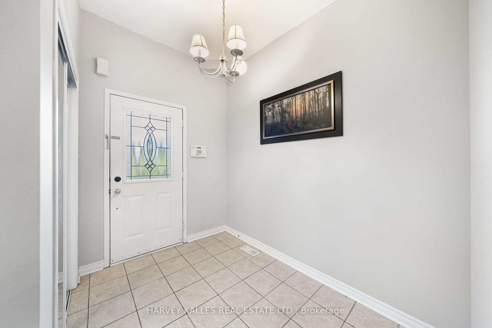 Photo 15 of Unit Main, 68 Nantucket Drive, Richmond Hill, Oak Ridges Lake Wilcox — HOMEH