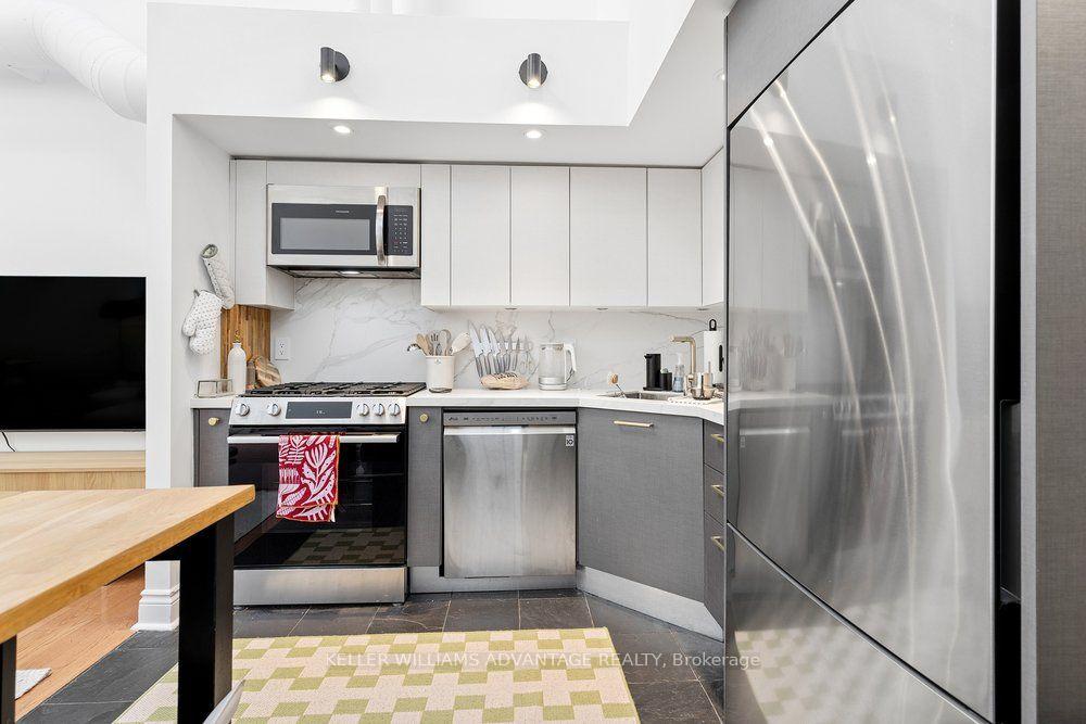 Photo 9 of Unit 201, 394 Euclid Avenue, Toronto, Palmerston-Little Italy — HOMEH