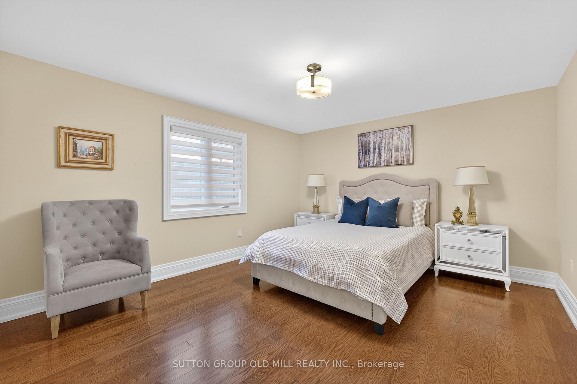 Photo 32 of 7 Cousins Drive, Aurora, Aurora Village — HOMEH