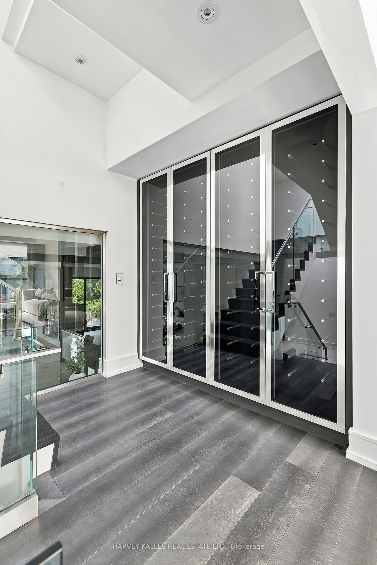 Photo 24 of 554 St Clements Avenue, Toronto, Forest Hill North — HOMEH