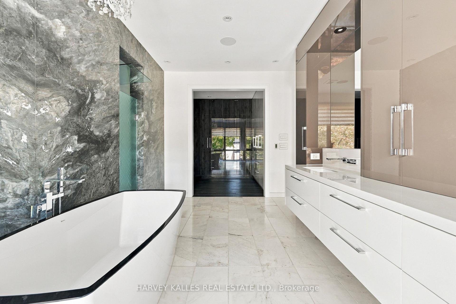 Photo 32 of 554 St Clements Avenue, Toronto, Forest Hill North — HOMEH