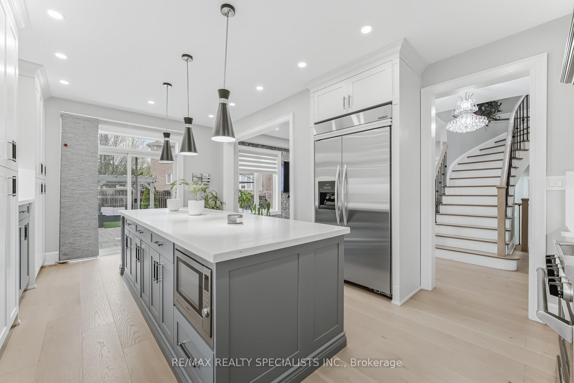 Photo 7 of 146 Lloyd Sanderson Drive, Brampton, Credit Valley — HOMEH