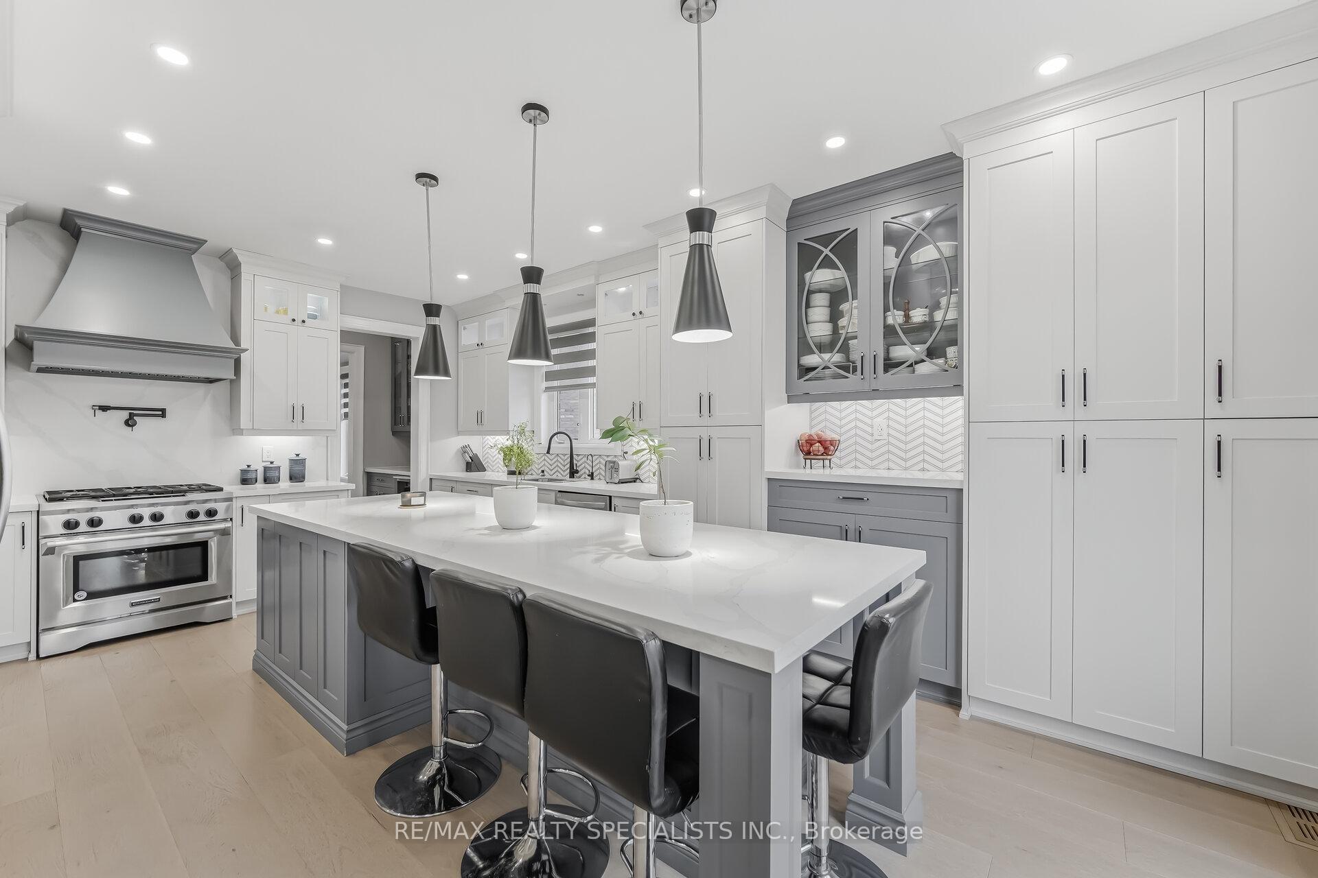 Photo 10 of 146 Lloyd Sanderson Drive, Brampton, Credit Valley — HOMEH
