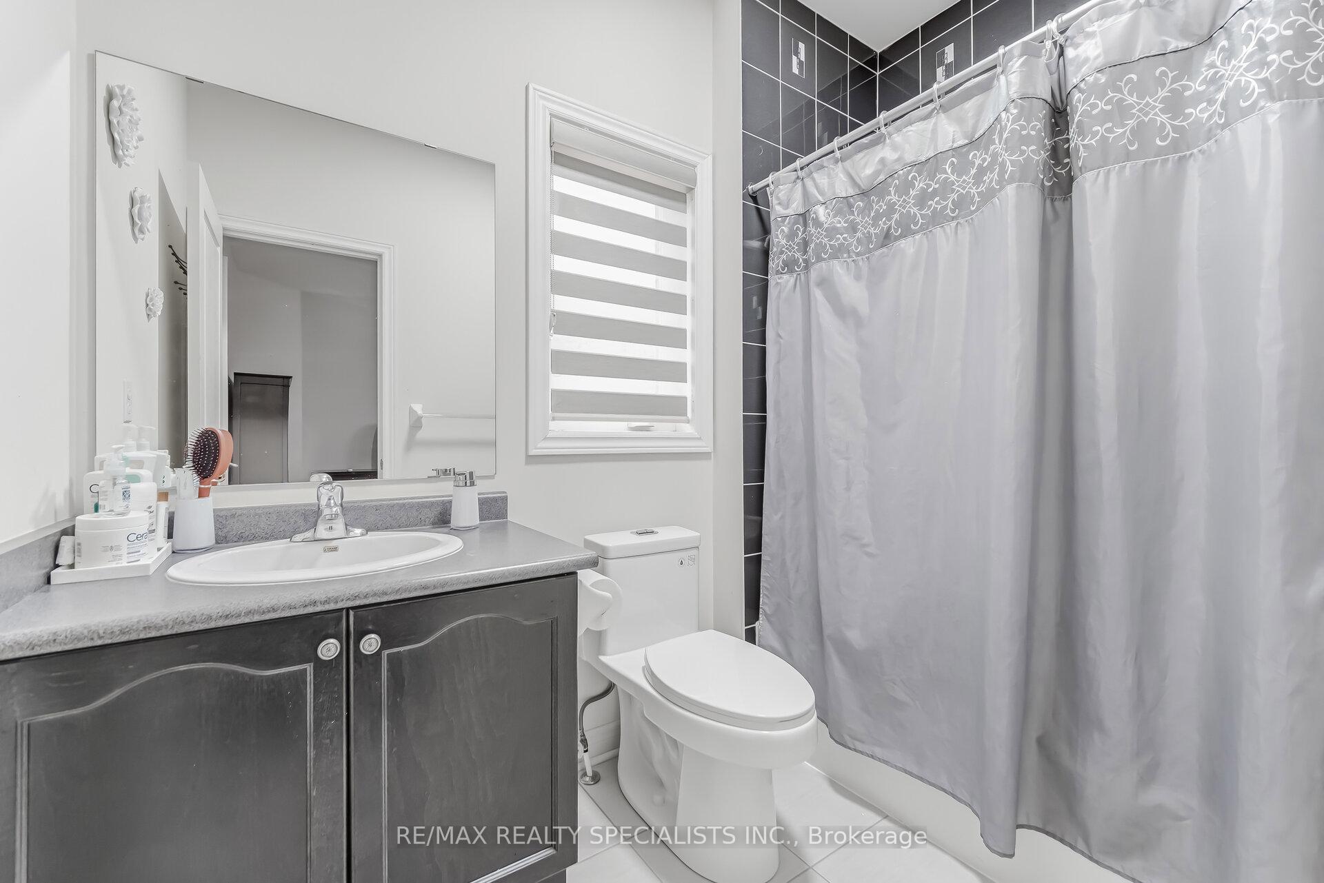 Photo 19 of 146 Lloyd Sanderson Drive, Brampton, Credit Valley — HOMEH