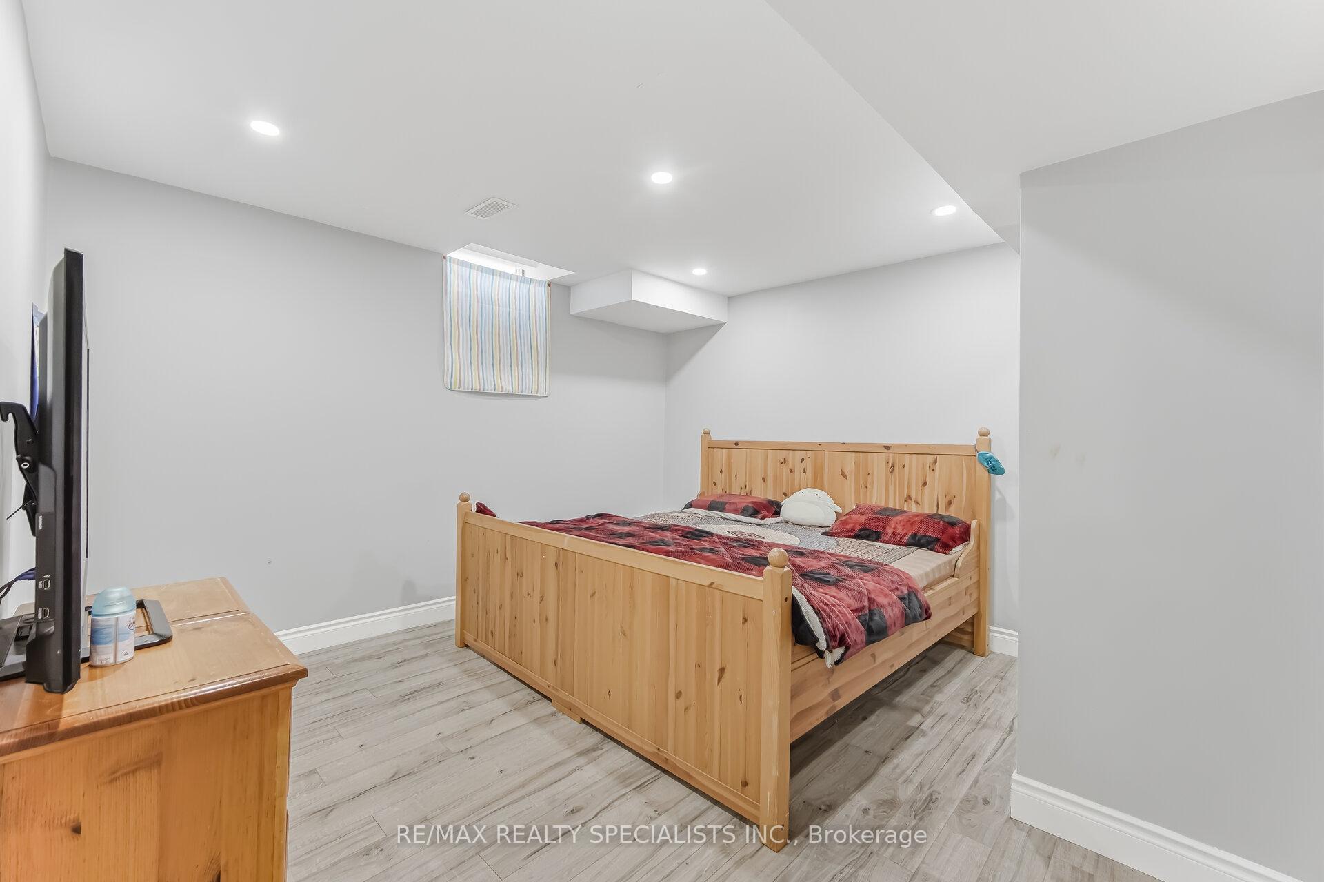 Photo 26 of 146 Lloyd Sanderson Drive, Brampton, Credit Valley — HOMEH