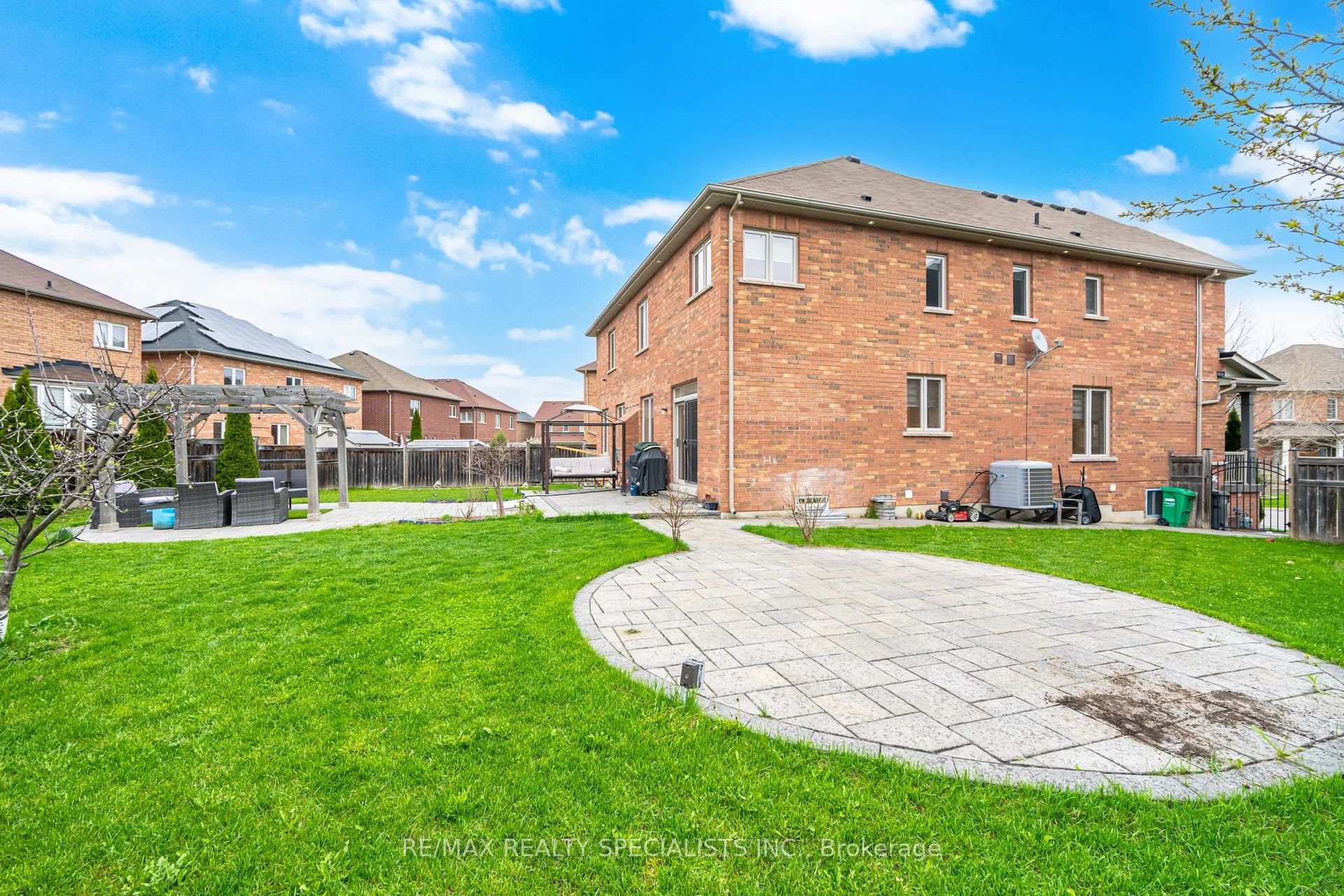 Photo 29 of 146 Lloyd Sanderson Drive, Brampton, Credit Valley — HOMEH