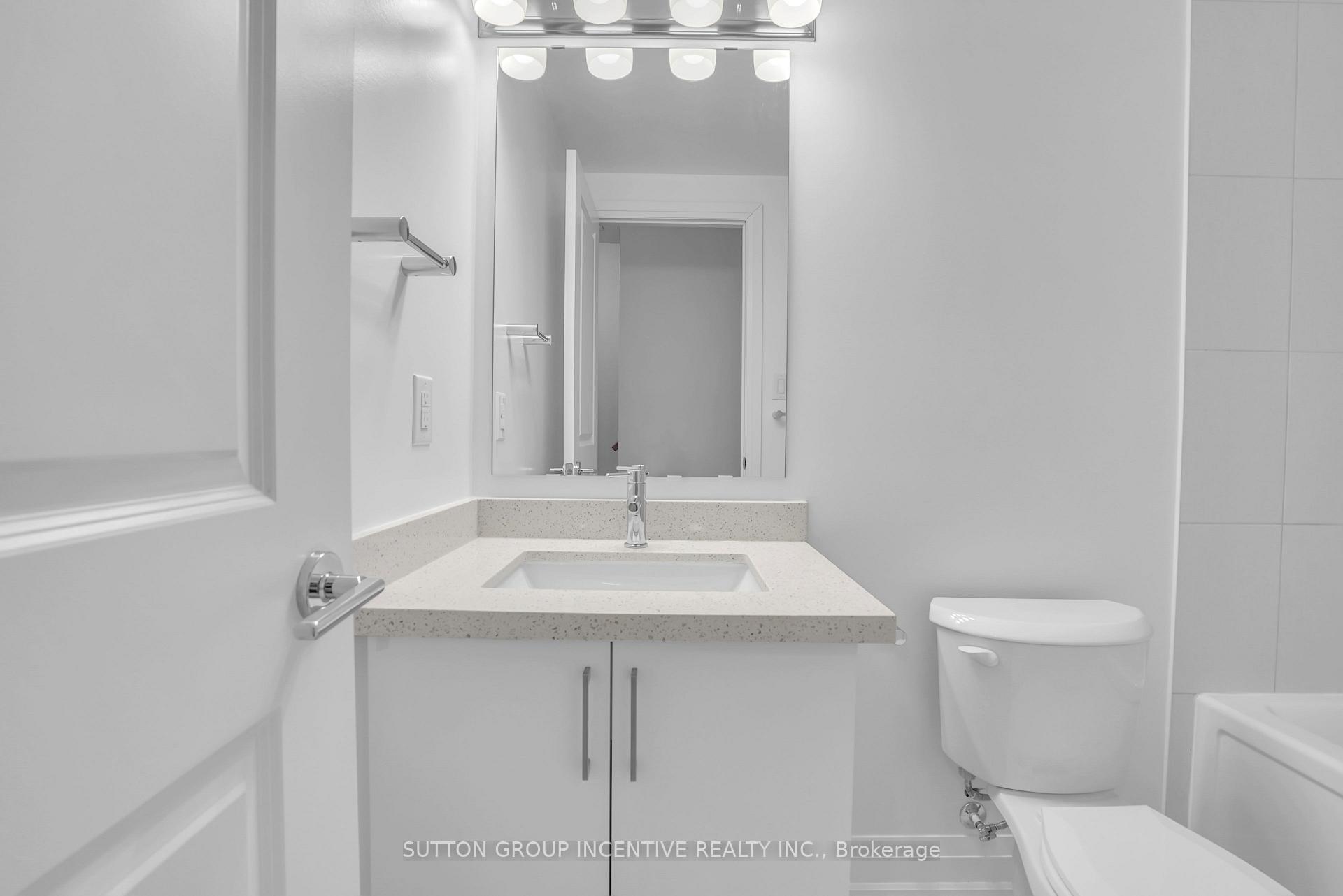 Photo 5 of Unit 2, 5 Ranch Terrace, Barrie, Rural Barrie Southeast — HOMEH