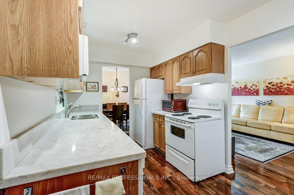 Photo 8 of Unit 112, 420 Mill Road, Etobicoke, Eringate-Centennial-West Deane — HOMEH
