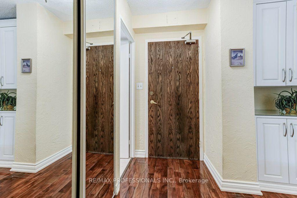 Photo 19 of Unit 112, 420 Mill Road, Etobicoke, Eringate-Centennial-West Deane — HOMEH