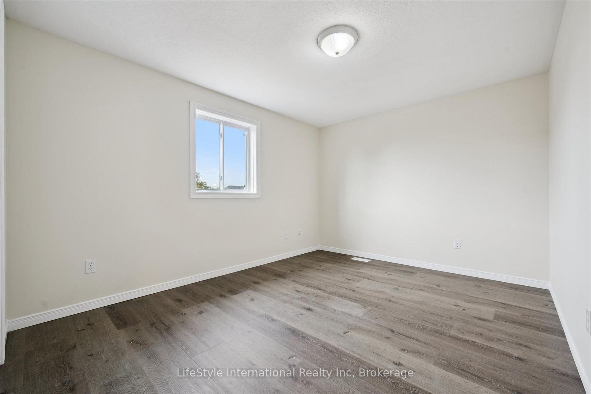 Photo 40 of 4 Davis Street, Guelph, Grange Road — HOMEH