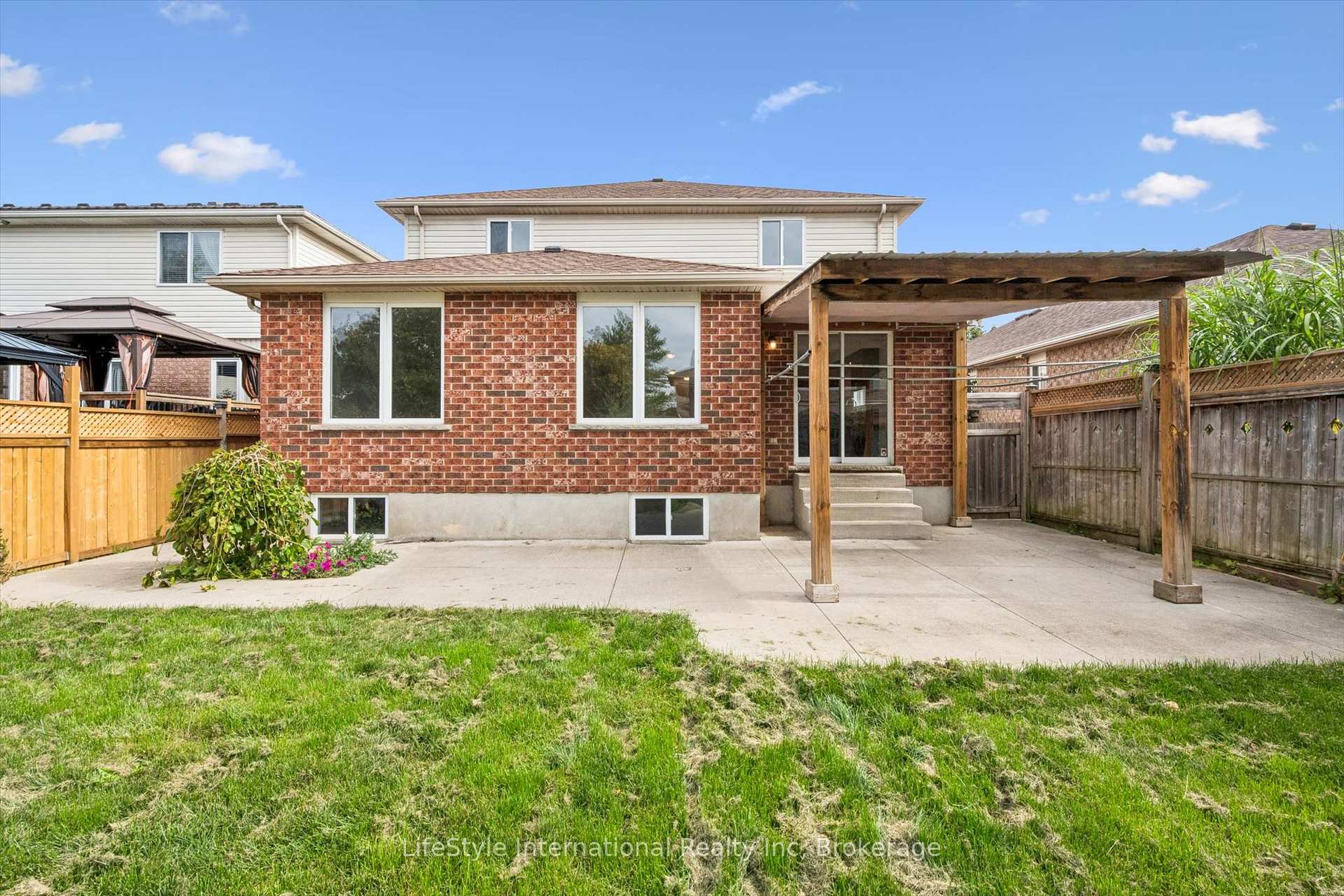 Photo 48 of 4 Davis Street, Guelph, Grange Road — HOMEH