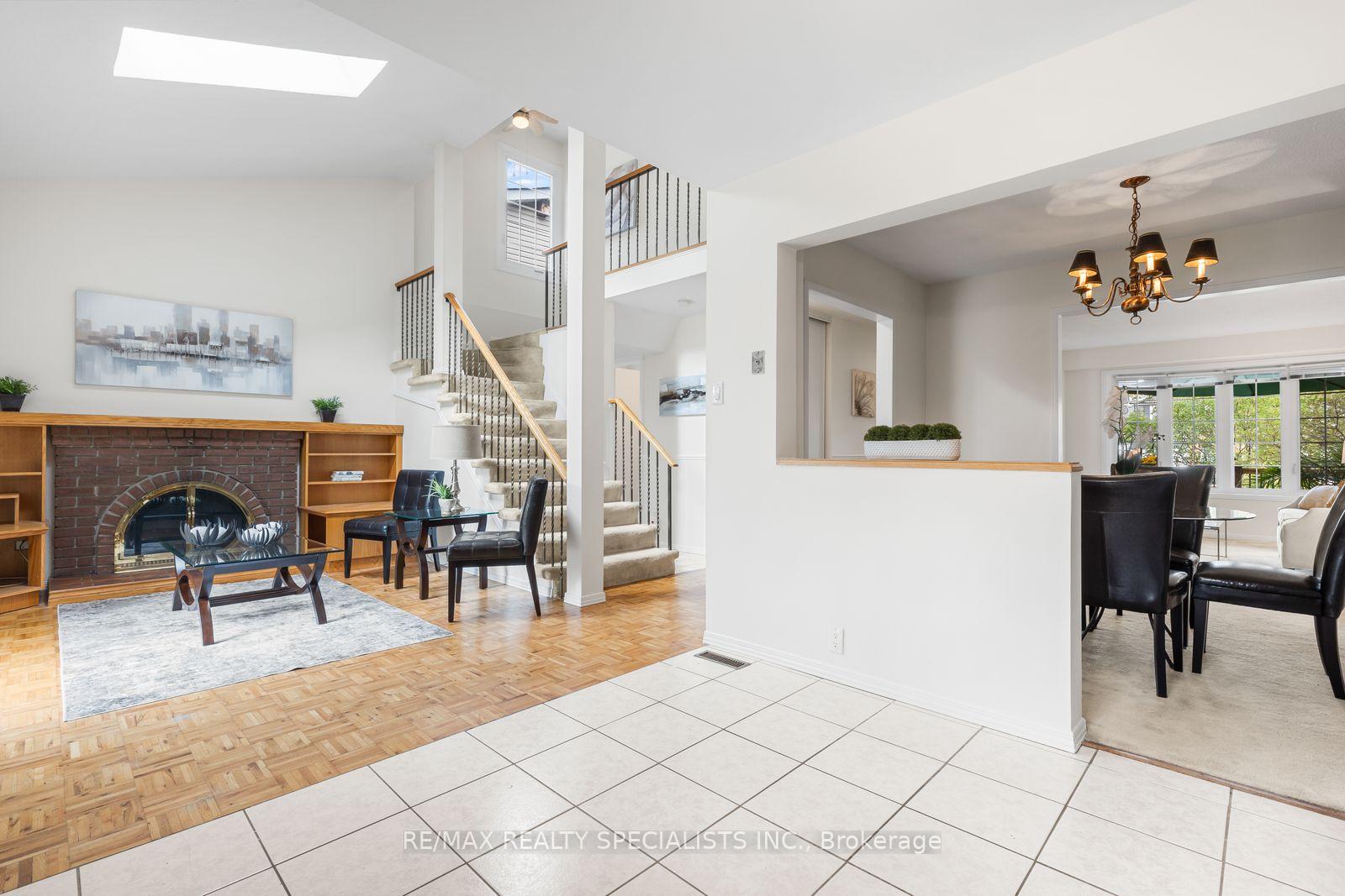 Photo 8 of 6169 Starfield Crescent, Mississauga, Meadowvale — HOMEH