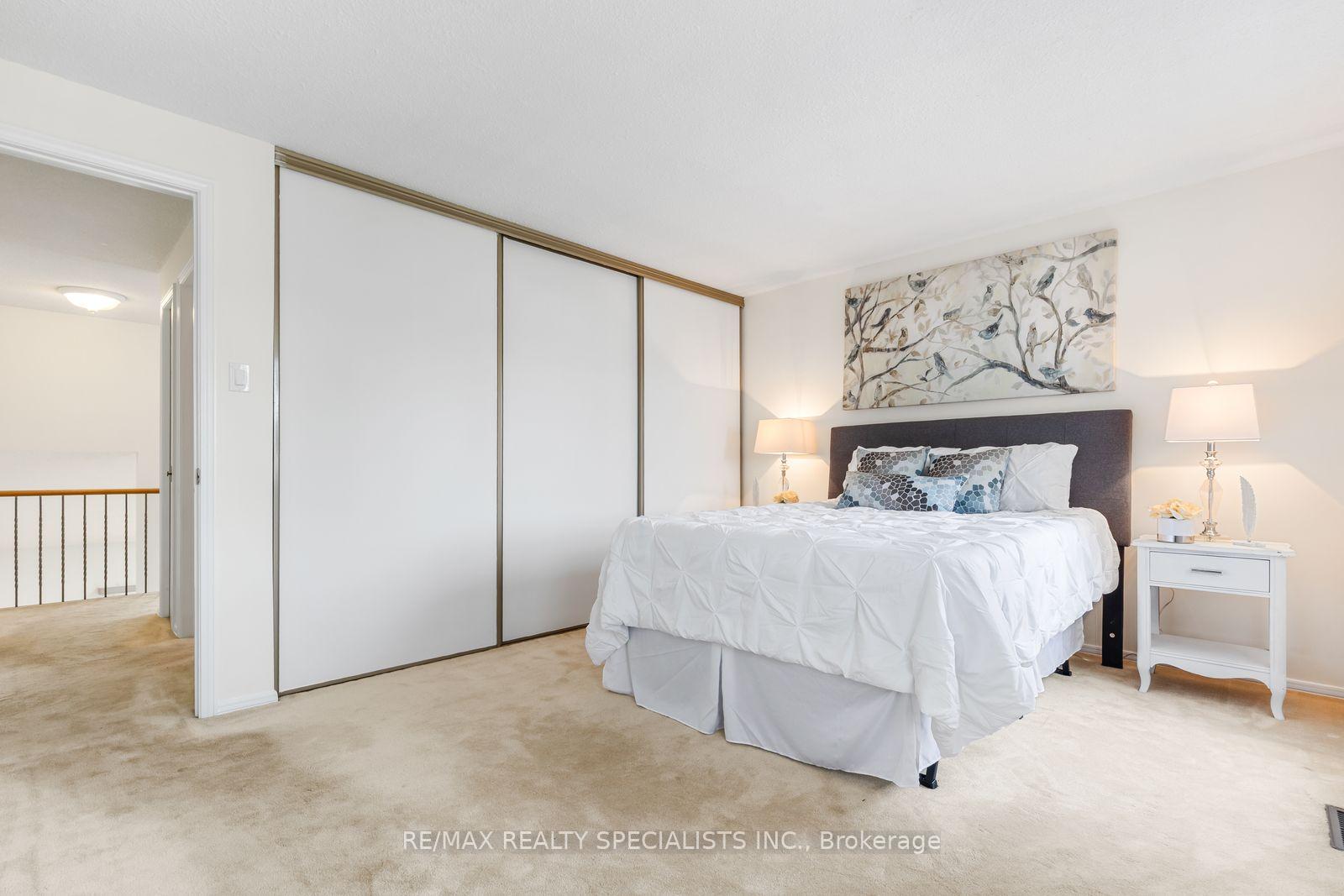 Photo 15 of 6169 Starfield Crescent, Mississauga, Meadowvale — HOMEH