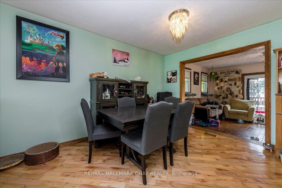 Photo 7 of 611 Big Bay Point Rd, Barrie, Bayshore — HOMEH