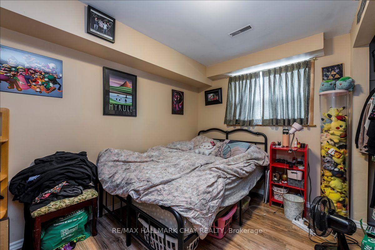Photo 14 of 611 Big Bay Point Rd, Barrie, Bayshore — HOMEH