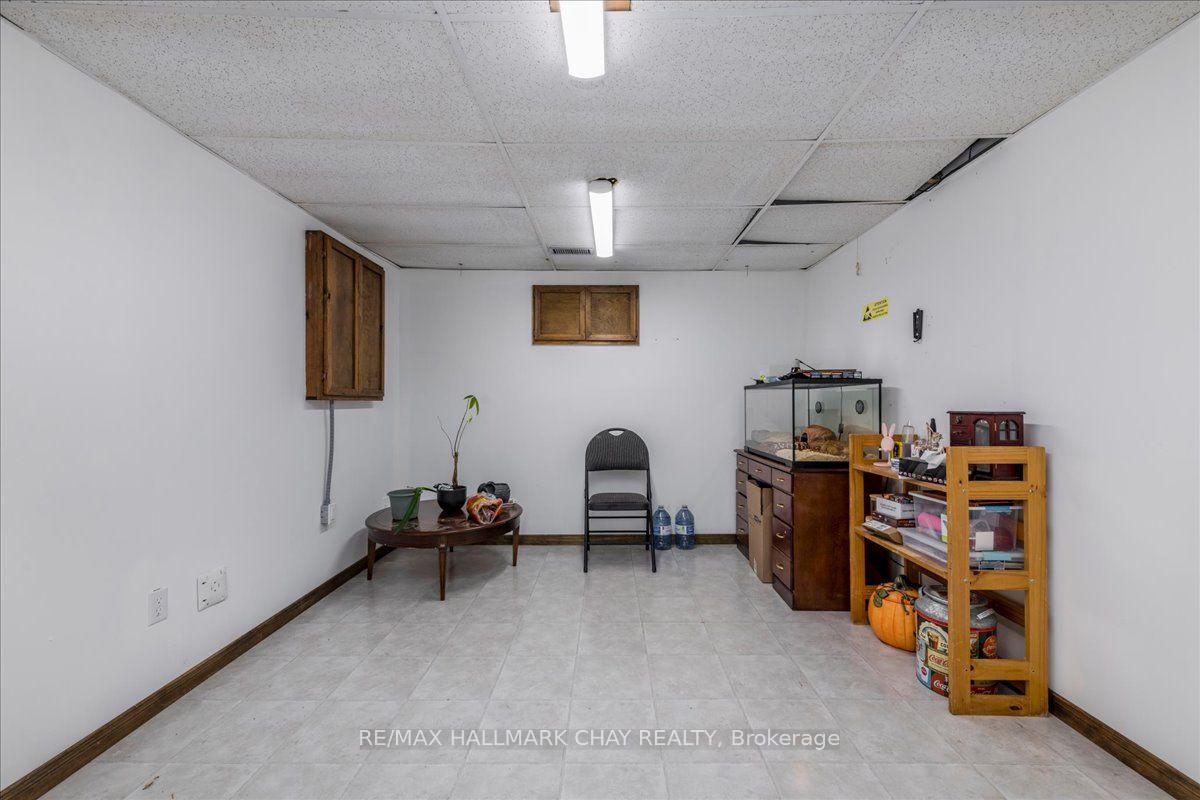 Photo 16 of 611 Big Bay Point Rd, Barrie, Bayshore — HOMEH