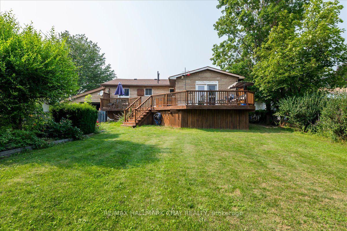 Photo 24 of 611 Big Bay Point Rd, Barrie, Bayshore — HOMEH