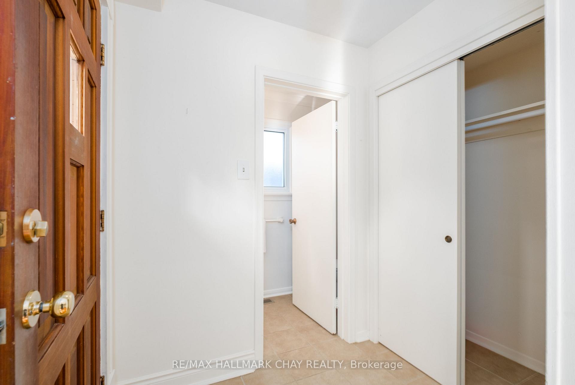Photo 21 of 44 Amelia Street, Barrie, Codrington — HOMEH